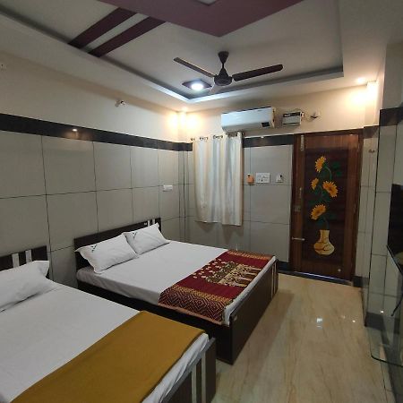 Bed and Breakfast Sar Raj S R Residency Веллуру Екстер'єр фото