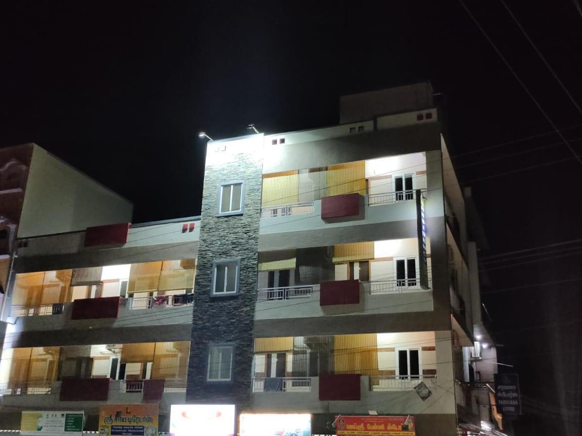 Bed and Breakfast Sar Raj S R Residency Веллуру Екстер'єр фото