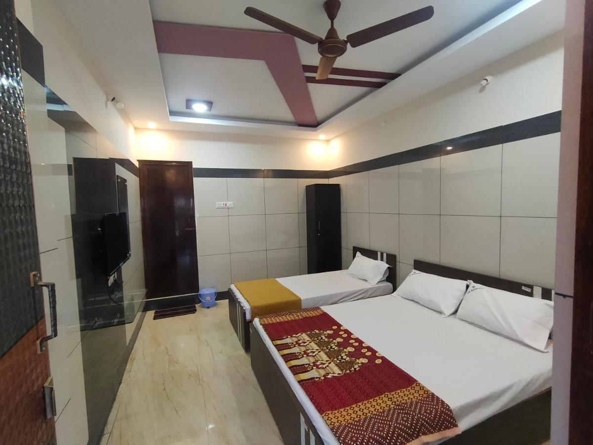 Bed and Breakfast Sar Raj S R Residency Веллуру Екстер'єр фото